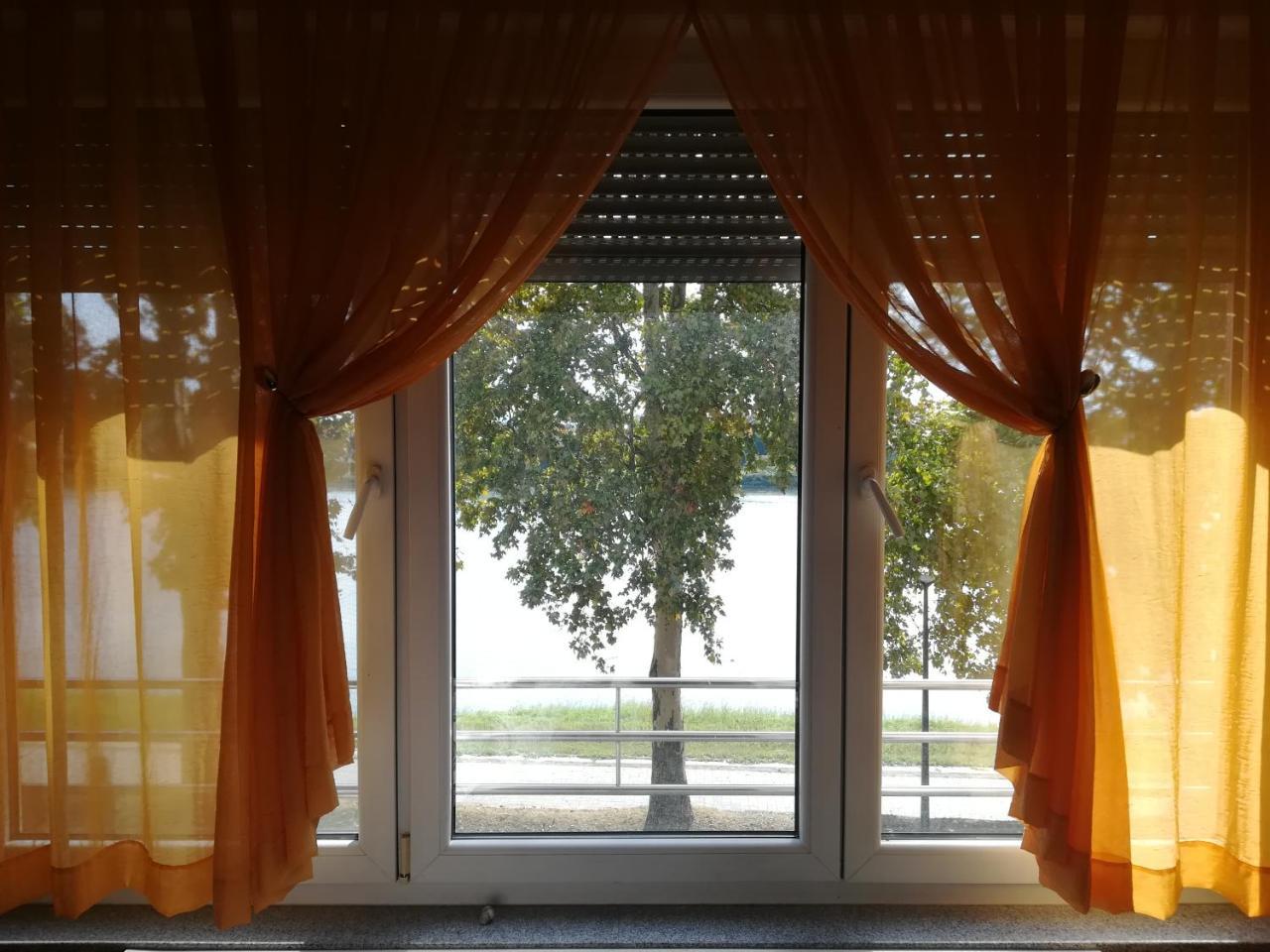 Guesthouse Sava Slavonski Brod Ngoại thất bức ảnh
