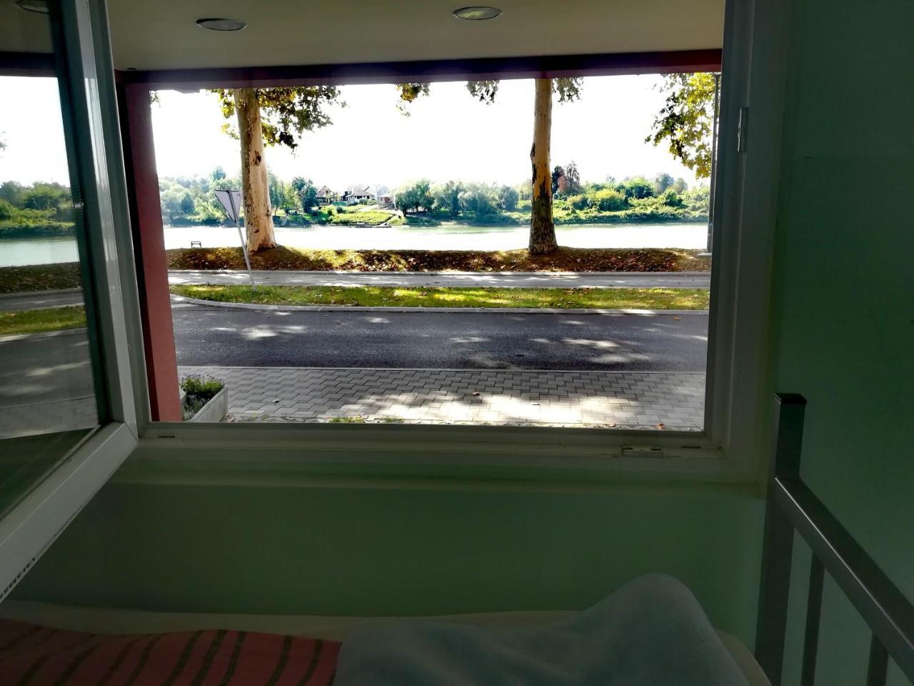 Guesthouse Sava Slavonski Brod Ngoại thất bức ảnh